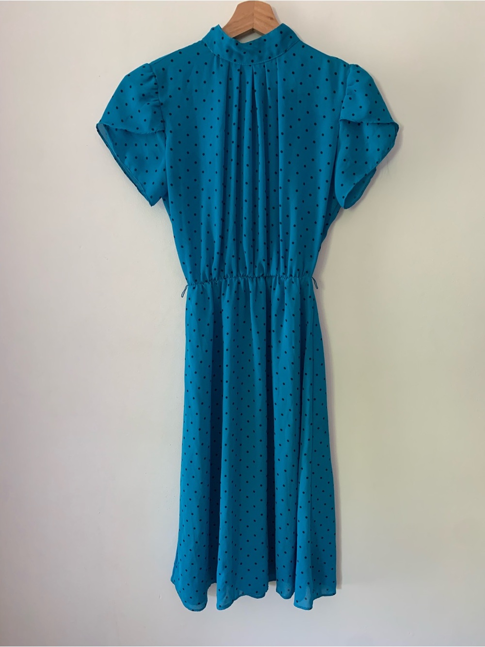 Vintage Vaporous Blue Polka Dot Short Sleeve Midi Dress